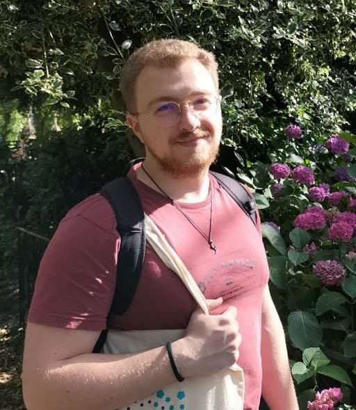 Álvaro's personal headshot